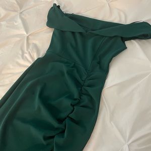 Windsor Hunter Green Off-the-Shoulder Maxi Dress